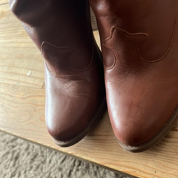 EUC Jessica Simpson Cognac Butterfly Caralee Boots 8.5 - Picture 5 of 7